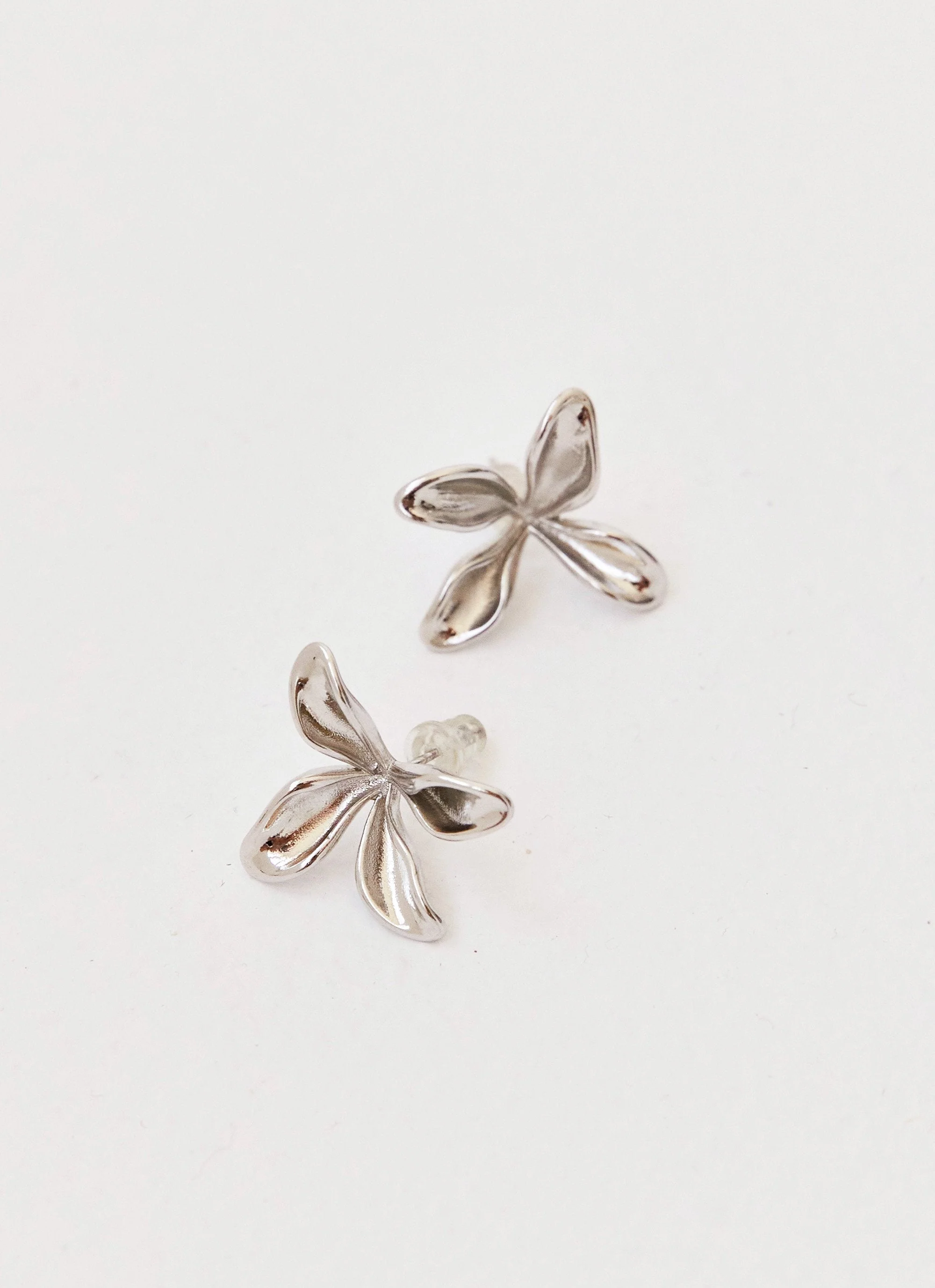 Brie Flower Earrings - Silver - Image 2
