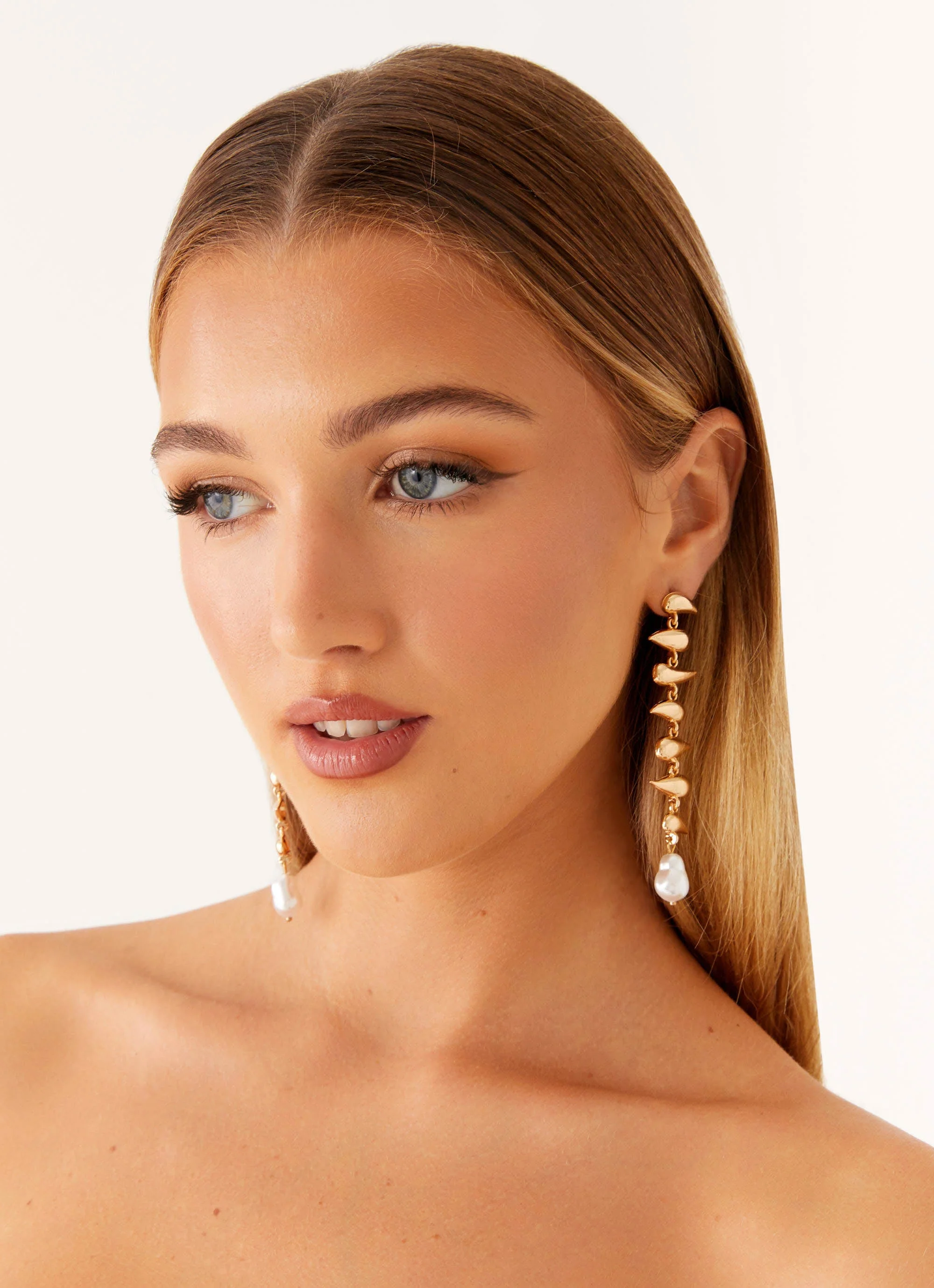 Jaylin Earrings - Pearl - Image 2